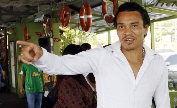 ¡'Rambo' de León ficha por el Municipal Limeño de El Salvador!