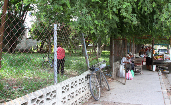 En predio de guardería reubicarán locatarios de La Lima