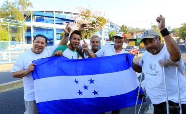 Ya se siente el ambiente futbolero en tierras salvadoreñas