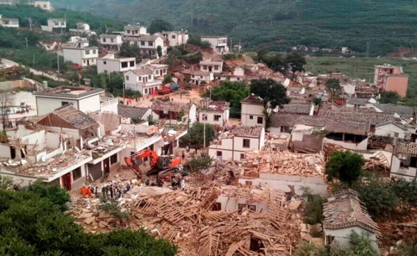 Muertos por terremoto en China aumentan a 357; hay 1,400 heridos