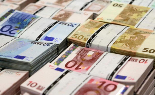 Una mujer destruye un millón de euros antes de morir