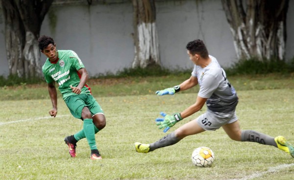 El hijo de Pavón le dio el derbi de reservas al Marathón