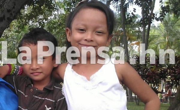 Dos hermanitos se ahogan cuando bañaban en río