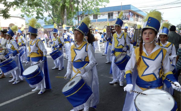 Solo un instituto público será parte del desfile oficial en San Pedro Sula