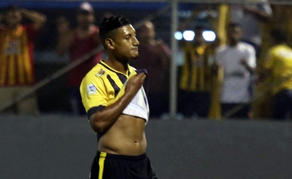 VIDEO: El penal que falló Bryan Acosta contra el Marathón