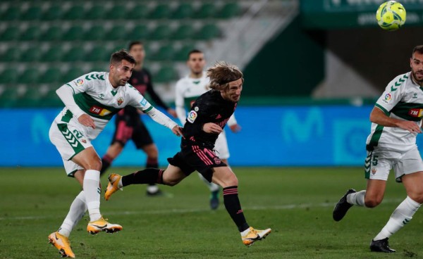 Real Madrid despide el 2020 con amargo empate en campo del Elche