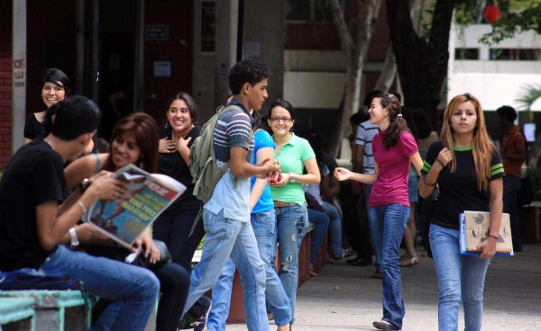 Hoy es la feria de universidades de Estados Unidos en Expocentro