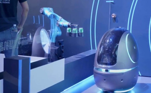 Alibaba presenta un robot para atender a los huéspedes en los hoteles
