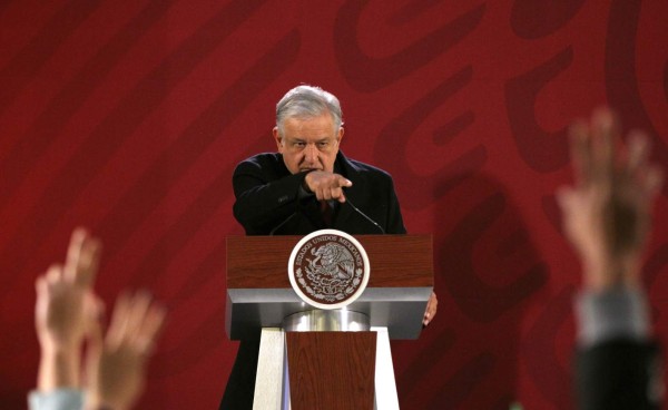 López Obrador arremete contra las empresas privadas en el sector energético   