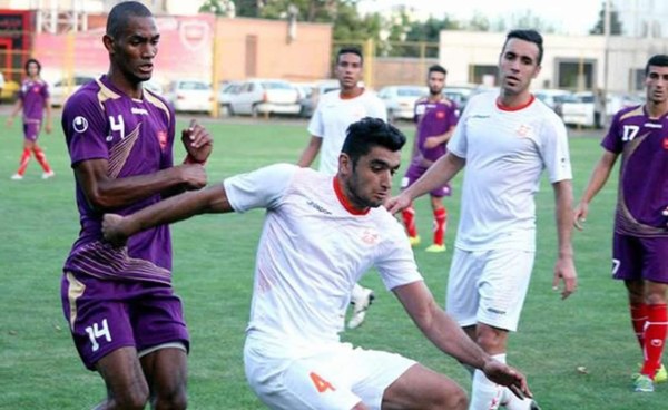 Amargo debut de Jerry Bengtson en Irán