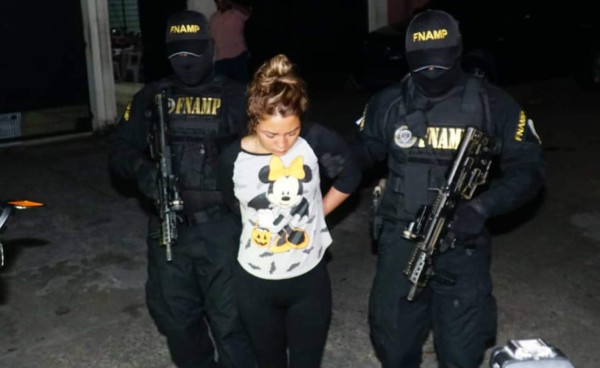 Cae supuesta pandillera, pareja de uno de los fundadores de la 18