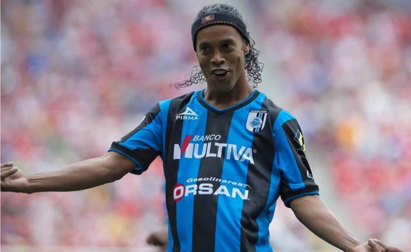 Ronaldinho habría decidido fichar con el Fluminense