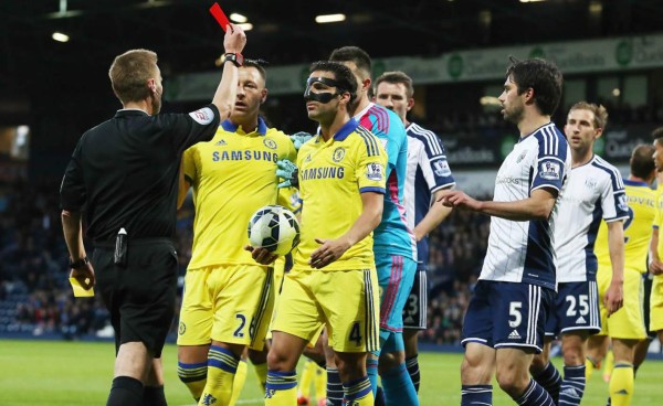 VIDEO: La insólita expulsión de Cesc Fàbregas