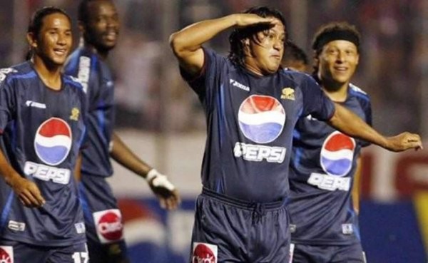 En imágenes la trayectoria de Walter López