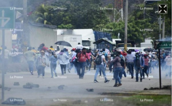 EEUU pide a los hondureños que se abstengan de actos de violencia en protestas