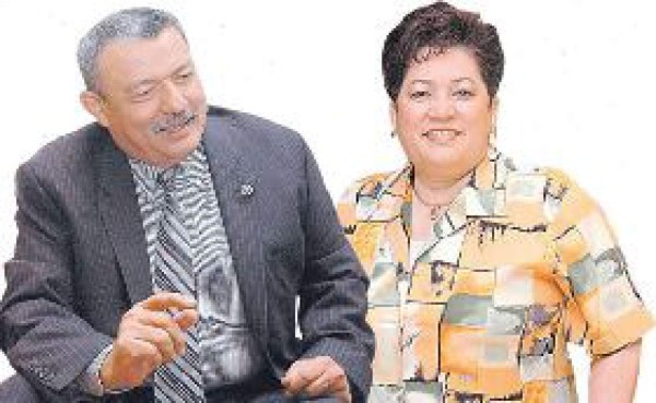 Edgar Navas y Vilma Morales, protagonistas en jornada de derecho constitucional