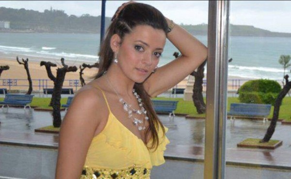 Cantante Joana Sainz García muere en el escenario tras explosión pirotécnica