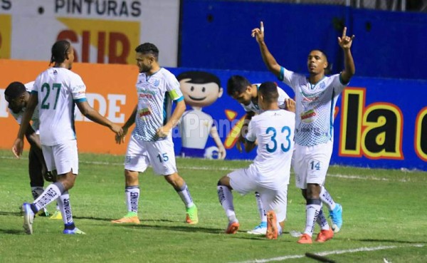 Platense sorprende al Motagua y da un paso firme para la salvación