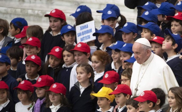 El Papa pide que el diálogo con el islam sea decisivo para la paz mundial