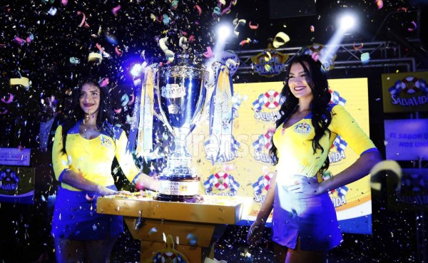 Liga Nacional presentó la copa para el campeón del torneo Clausura 2018