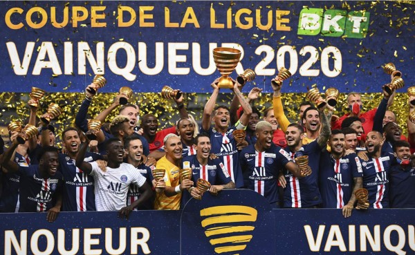 El PSG conquistó la Copa de la Liga de Francia ganando en la tanda de penales gracias a Keylor Navas. Foto AFP