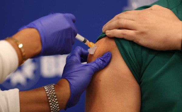 Costa Rica iniciará vacunación contra covid-19 el día de Nochebuena
