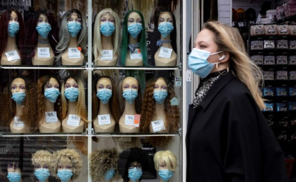 Europa opta por volver a confinamientos contra la pandemia del coronavirus