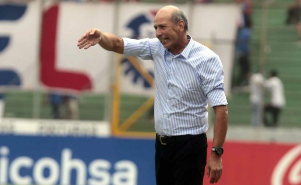 Falero: 'Terminamos perdiendo los tres puntos de manera ingenua'