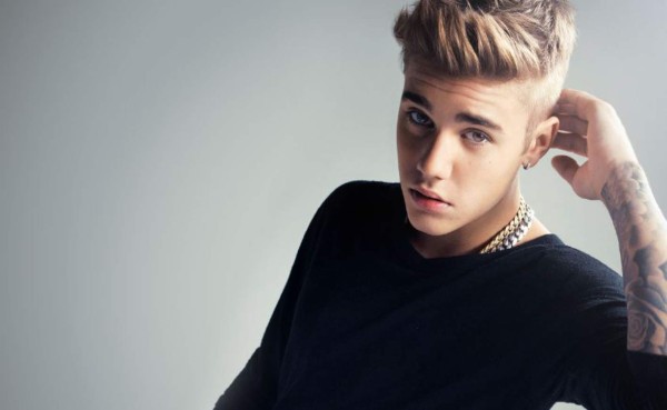 El nuevo tatuaje de Justin Bieber es alarmante y genera críticas