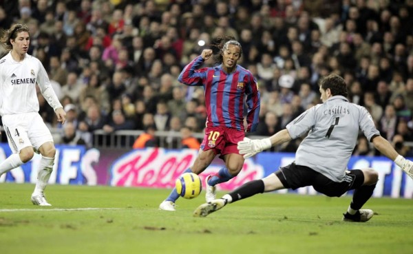 A 10 años de la exhibición de Ronaldinho y los aplausos del Bernabéu
