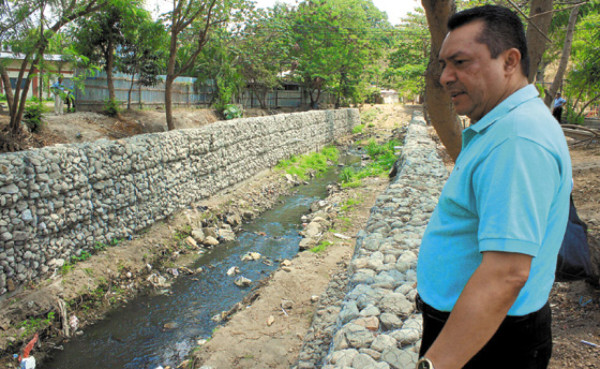 Canalizar quinel El Sauce, otra deuda municipal