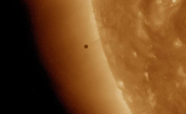 El paso del planeta Mercurio por el Sol