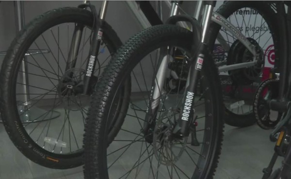 Transporte eléctrico asoma en contaminada Ciudad de México