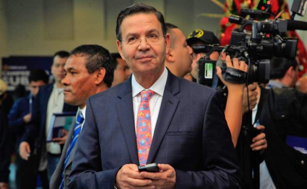 Callejas: 'Estuvo mal pedir y aceptar esos pagos'