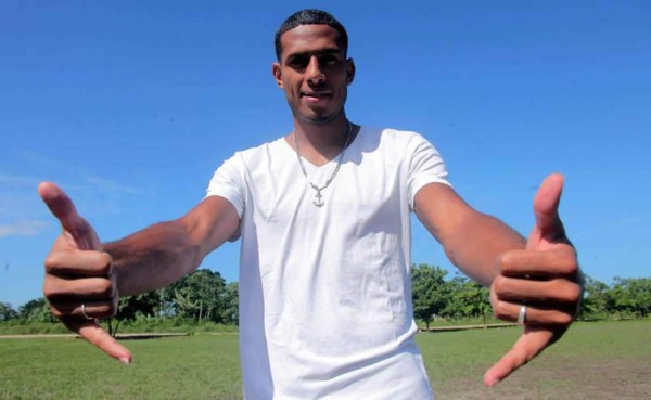 Eddie Hernández no llegó a entrenar con Motagua