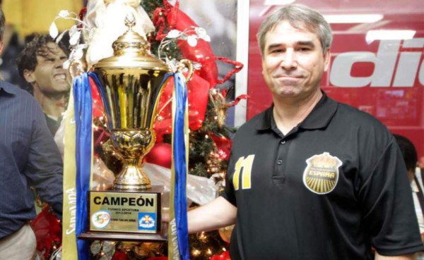 Policía ofrece recompensa por asesinos de Mario Verdial