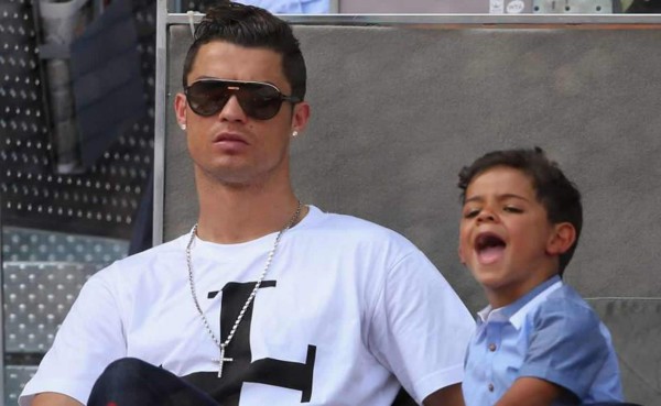 CR7 se niega a hablar sobre la madre de su hijo