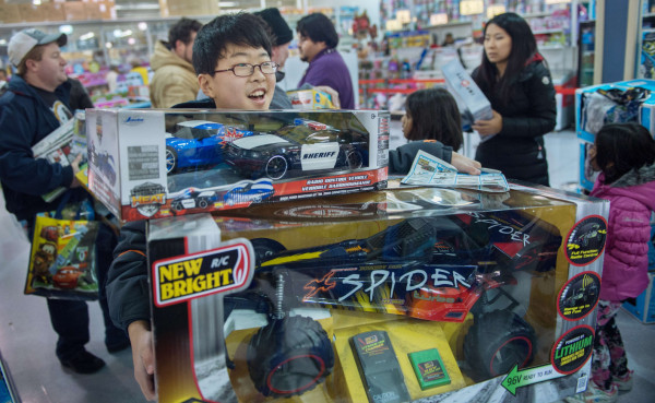 Vídeo: Locura por temporada de rebajas en Estados Unidos