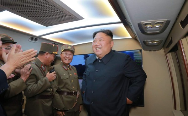 Kim Jong-un señala que los tests de misiles son una 'advertencia' a EEUU y Seúl