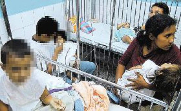 Niños llenan emergencia de hospital por rotavirus