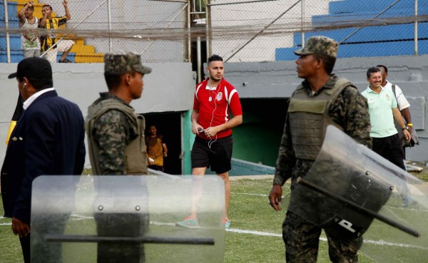 Real Sociedad llevó su propia seguridad al estadio Morazán