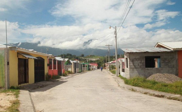 En auge urbanizaciones en el sector este de La Ceiba
