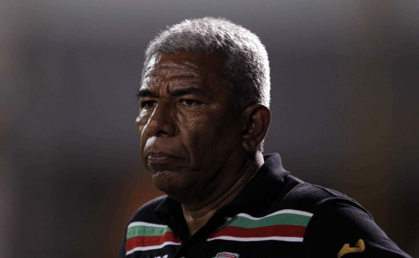 Héctor Castellón: 'No fui capaz de llevar al equipo al lugar donde merece”