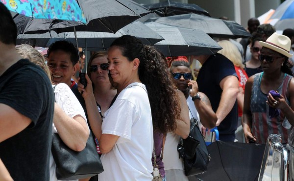 Identifican a cuatro de las 50 víctimas de ataque en Orlando