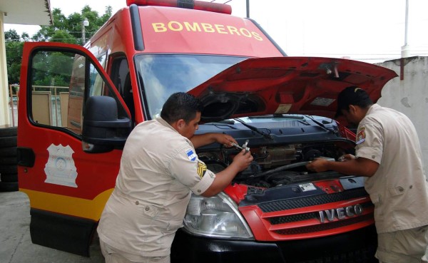 Bomberos esperan aprobación de ajuste a tasa para construir sedes