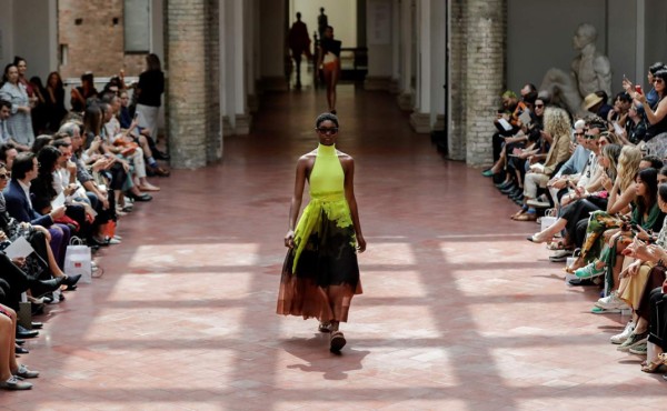 Pasarela con aires de Miami Beach