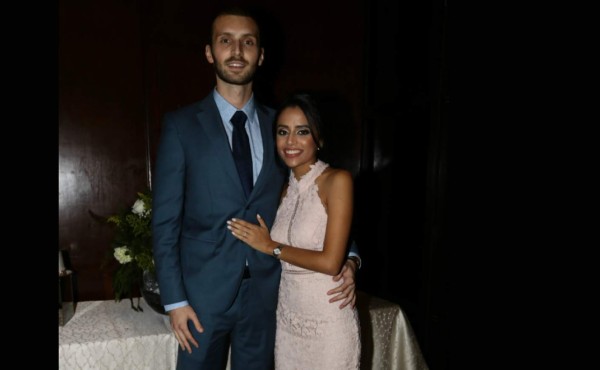 Compromiso de Laura Zúñiga y Siki Landup