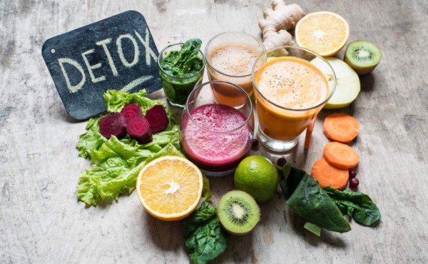 ¿Es buena una dieta 'detox' para depurar y adelgazar?