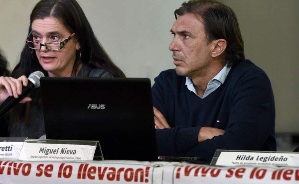 Informe refuta versión oficial sobre Ayotzinapa