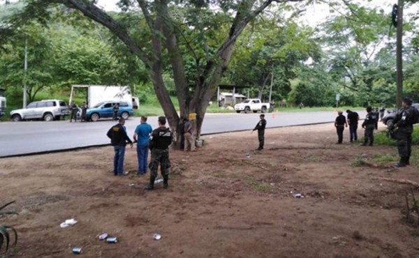 Detienen a dos policías y seis civiles por falso allanamiento en Santa Bárbara